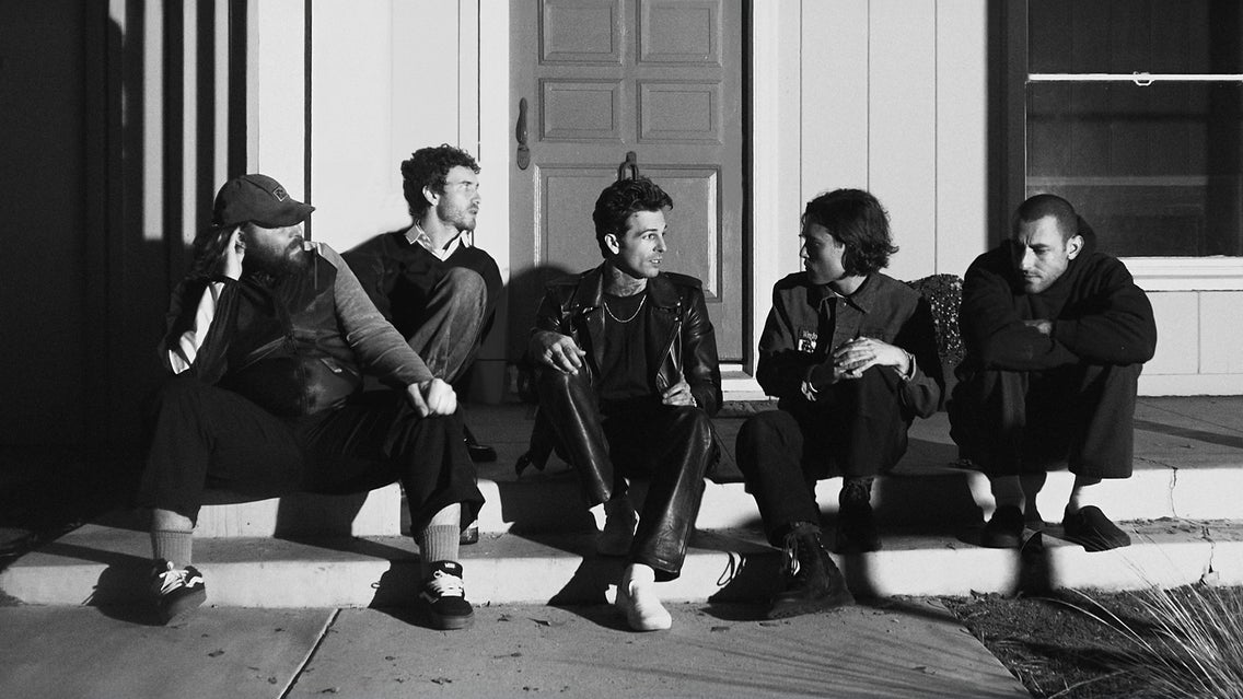 The Neighbourhood: THE WOURLD TOUR