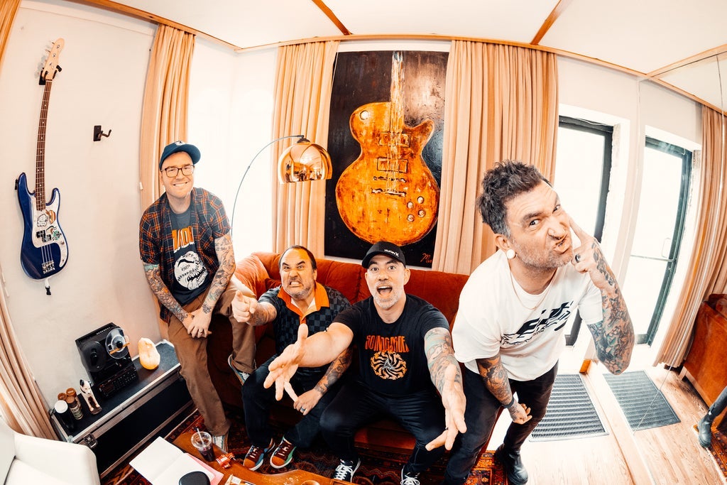 New Found Glory – Listen Up!