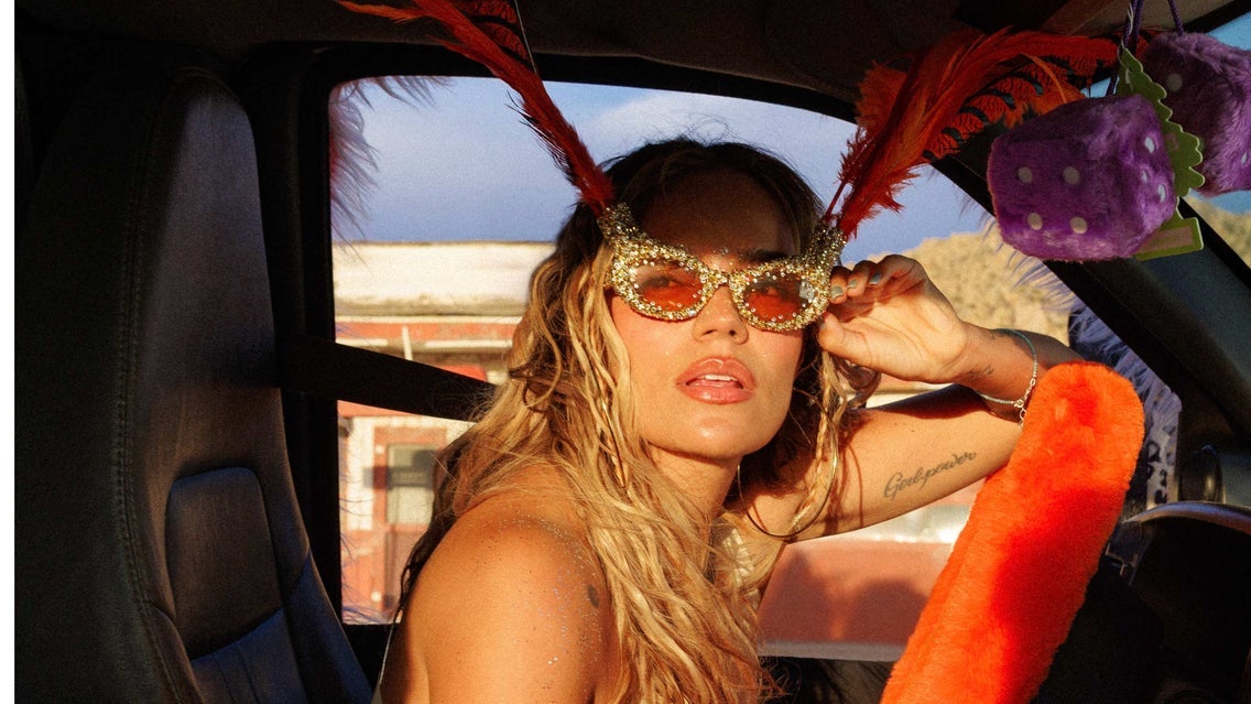 KAROL G – VIAJANDO POR EL MUNDO TROPITOUR