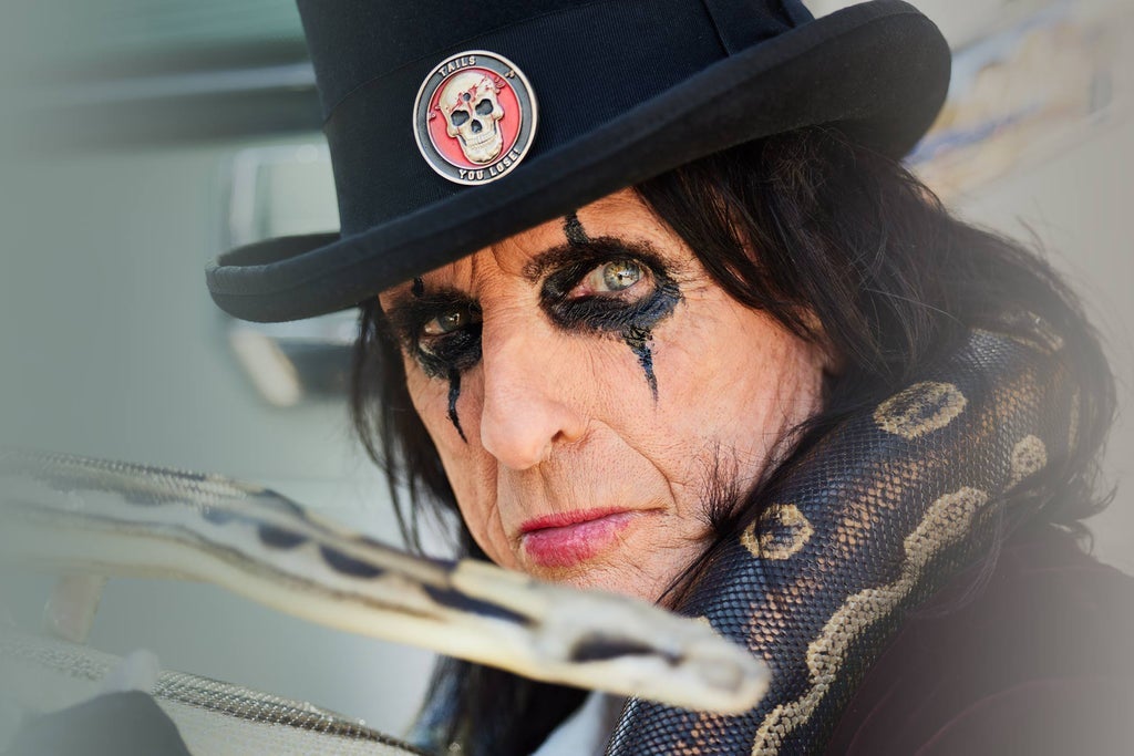 Alice Cooper – Alice’s Attic Tour