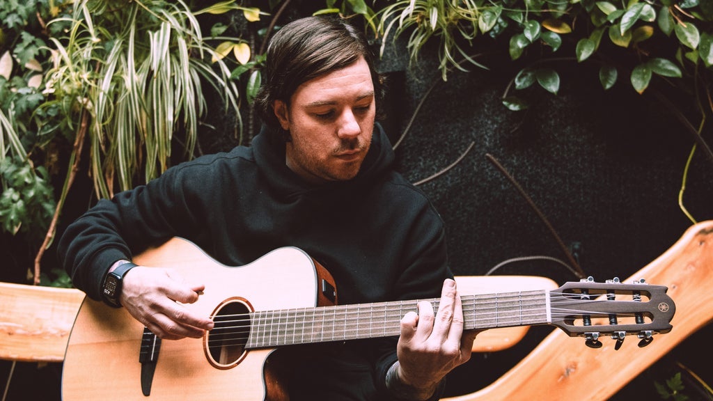 Kurt Travis, Mella, Resilia, and More in Tampa